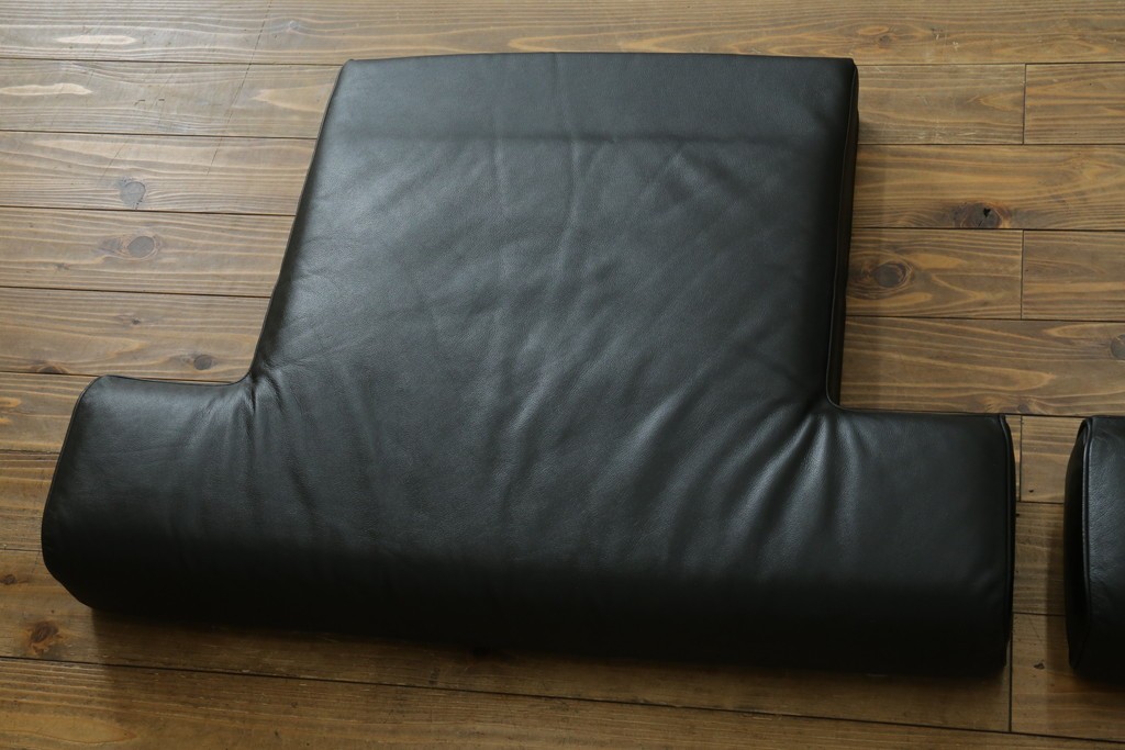 中古　美品　天童木工　T-7230WB-BL　最高級ラインのイージーチェア2脚セット　定価(2脚合計)約200万円　(R-087023)