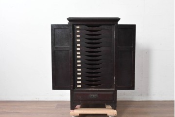 和製アンティーク　薄型引き出しが並ぶレコードケース　(R-087025)