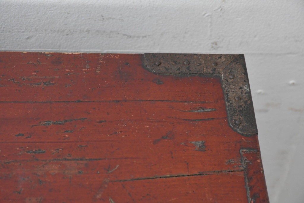 和製アンティーク　明治大正期　前面欅(ケヤキ)材　重厚な鉄金具と横桟戸が存在感を放つ松本帳場箪笥　(R-087027)