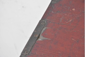 和製アンティーク　明治大正期　前面欅(ケヤキ)材　重厚な鉄金具と横桟戸が存在感を放つ松本帳場箪笥　(R-087027)