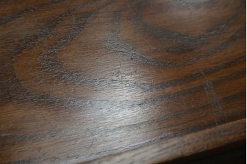 イギリスアンティーク　希少サイズ!!　オーク材　繊細な彫刻が目を引くブックシェルフ　(R-087029)