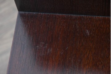 中古　美品　駿河随一　重厚な金具が映える階段箪笥　定価約48万円　(R-087032)