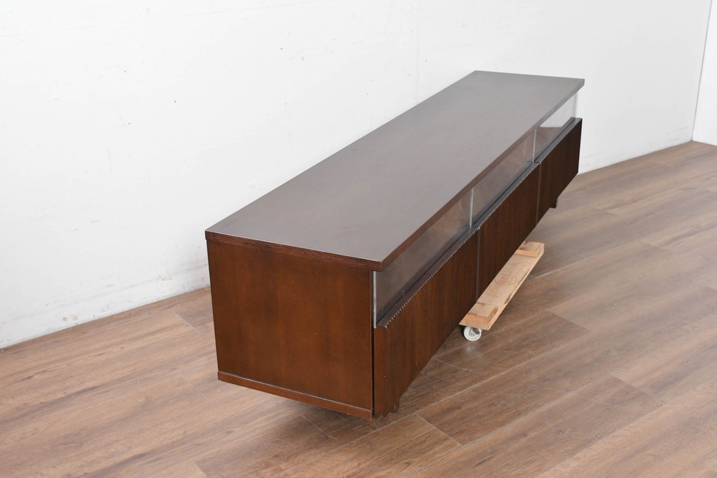 中古　美品　a.flat(エーフラット)　アジアンモダン　縦リブデザインが印象的なテレビボード　(R-087034)