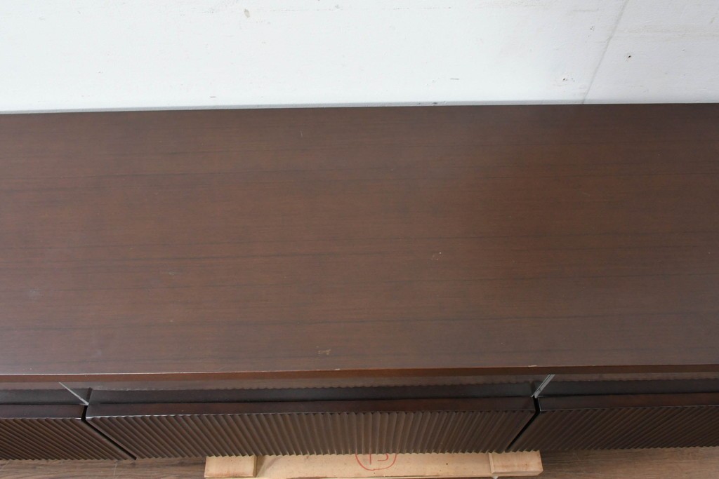 中古　美品　a.flat(エーフラット)　アジアンモダン　縦リブデザインが印象的なテレビボード　(R-087034)