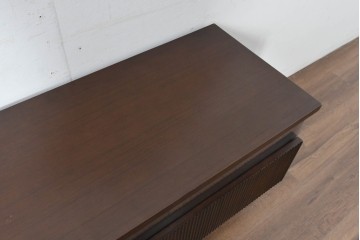 中古　美品　a.flat(エーフラット)　アジアンモダン　縦リブデザインが印象的なテレビボード　(R-087034)