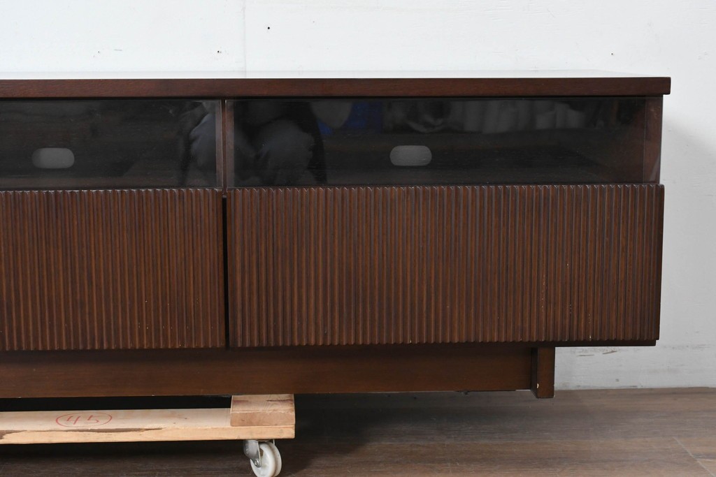 中古　美品　a.flat(エーフラット)　アジアンモダン　縦リブデザインが印象的なテレビボード　(R-087034)