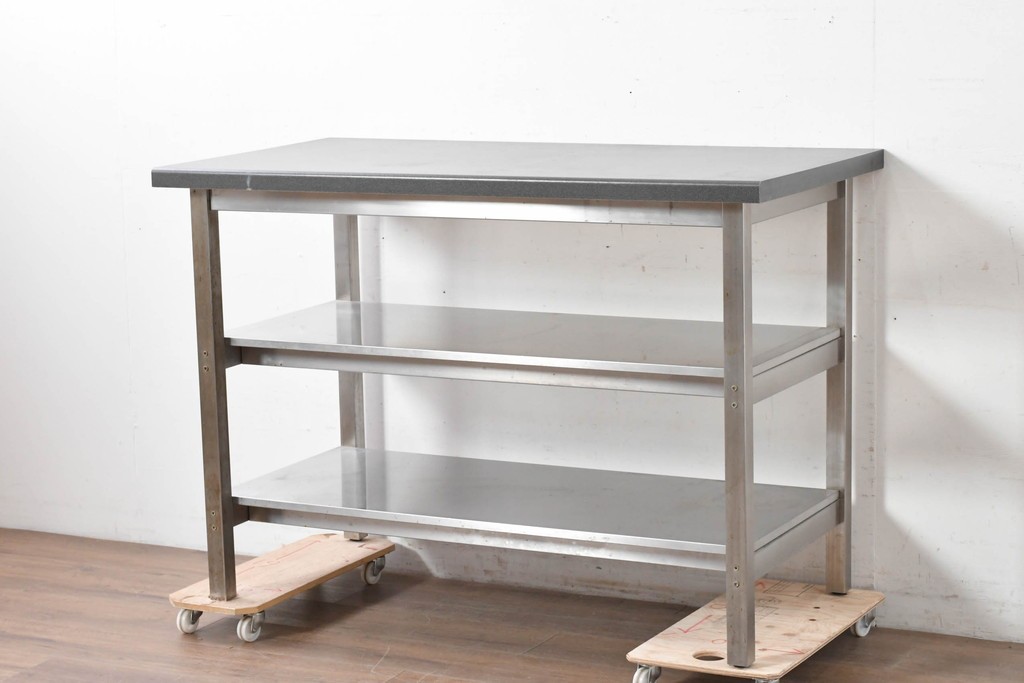 中古　希少な廃番品　IKEA(イケア)　希少モデル　しっかりとした作りのステンレスシェルフ　(R-087035)