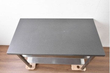 中古　希少な廃番品　IKEA(イケア)　希少モデル　しっかりとした作りのステンレスシェルフ　(R-087035)