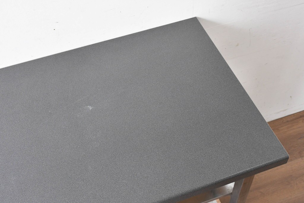 中古　希少な廃番品　IKEA(イケア)　希少モデル　しっかりとした作りのステンレスシェルフ　(R-087035)