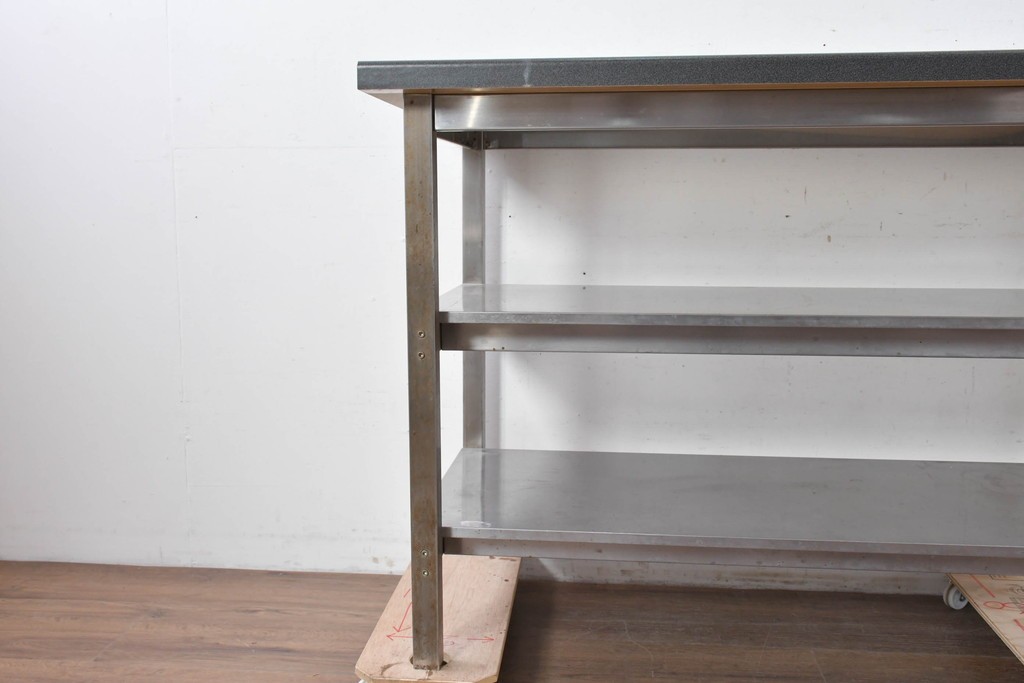 中古　希少な廃番品　IKEA(イケア)　希少モデル　しっかりとした作りのステンレスシェルフ　(R-087035)