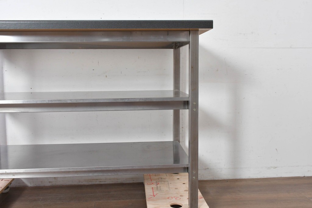 中古　希少な廃番品　IKEA(イケア)　希少モデル　しっかりとした作りのステンレスシェルフ　(R-087035)