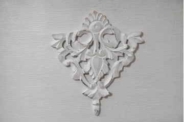 中古　美品　サラグレース(Sarah Grace)取り扱い　BLANC D'IVOIRE(ブランディボワール)　フレンチクラシックのチェスト　定価約22万円　(R-087036)