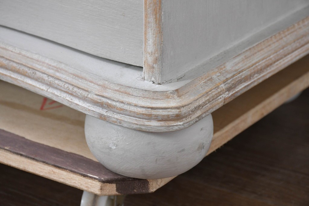 中古　美品　サラグレース(Sarah Grace)取り扱い　BLANC D'IVOIRE(ブランディボワール)　フレンチクラシックのチェスト　定価約22万円　(R-087036)