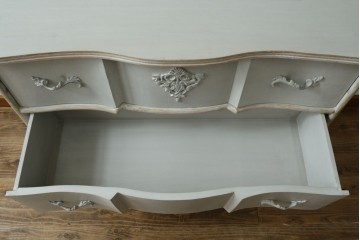 中古　美品　サラグレース(Sarah Grace)取り扱い　BLANC D'IVOIRE(ブランディボワール)　フレンチクラシックのチェスト　定価約22万円　(R-087036)