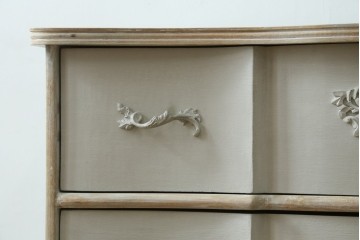 中古　美品　サラグレース(Sarah Grace)取り扱い　BLANC D'IVOIRE(ブランディボワール)　フレンチクラシックのチェスト　定価約22万円　(R-087036)