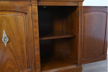 中古　DREXEL HERITAGE JAPAN(ドレクセルヘリテイジジャパン)　Triune(トライユン)　マホガニー材　クラシカルなサイドボード　(R-087038)