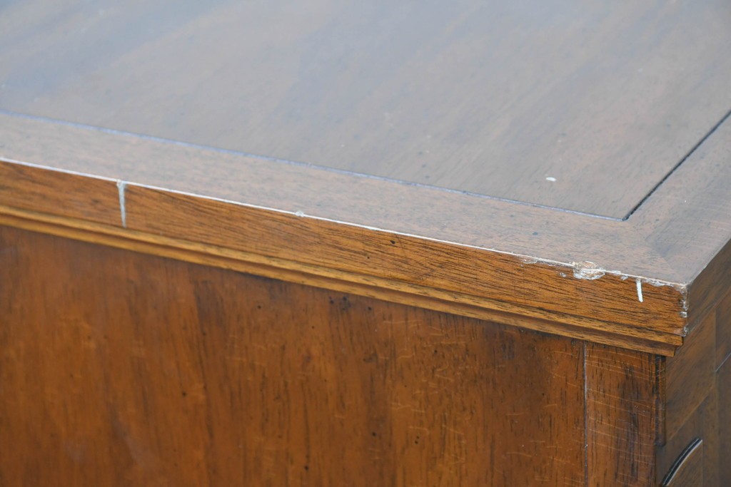 中古　DREXEL HERITAGE JAPAN(ドレクセルヘリテイジジャパン)　Triune(トライユン)　マホガニー材　クラシカルなサイドボード　(R-087038)