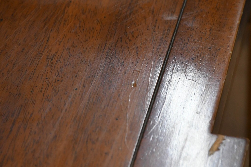 中古　DREXEL HERITAGE JAPAN(ドレクセルヘリテイジジャパン)　Triune(トライユン)　マホガニー材　クラシカルなサイドボード　(R-087038)