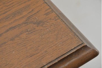 中古　美品　横浜クラシック家具 ダニエル(Daniel)　特注モデル　オーク材　収納力たっぷりのチェスト　(R-087039)