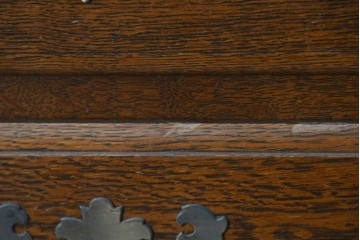 中古　美品　横浜クラシック家具 ダニエル(Daniel)　特注モデル　オーク材　収納力たっぷりのチェスト　(R-087039)