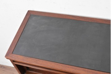 中古　高級品　伊勢丹デパート取り扱い品　指物工芸家具　花梨(カリン)材　職人手作りの小ぶりな茶箪笥　定価約36万円　(R-087040)