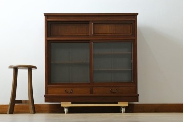 中古　高級品　伊勢丹デパート取り扱い品　指物工芸家具　花梨(カリン)材　職人手作りの小ぶりな茶箪笥　定価約36万円　(R-087040)