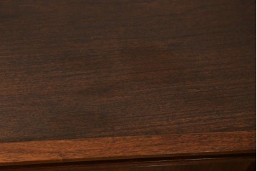 中古　高級品　伊勢丹デパート取り扱い品　指物工芸家具　花梨(カリン)材　職人手作りの小ぶりな茶箪笥　定価約36万円　(R-087040)