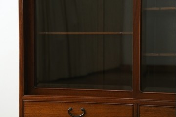 中古　高級品　伊勢丹デパート取り扱い品　指物工芸家具　花梨(カリン)材　職人手作りの小ぶりな茶箪笥　定価約36万円　(R-087040)
