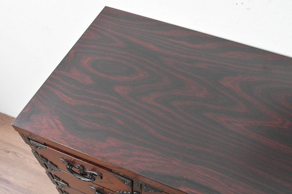 中古　美品　特注モデル　岩谷堂箪笥　重厚感あふれる引き出し13杯の整理箪笥　(R-087041)