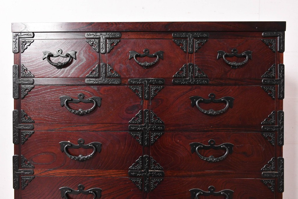 中古　美品　特注モデル　岩谷堂箪笥　重厚感あふれる引き出し13杯の整理箪笥　(R-087041)