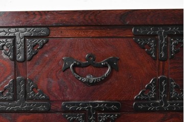 中古　美品　特注モデル　岩谷堂箪笥　重厚感あふれる引き出し13杯の整理箪笥　(R-087041)