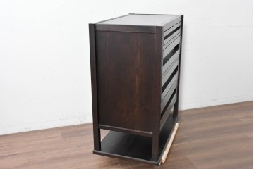 中古　美品　高級品　国産工芸家具　現代和具　NOBUYA MATSUOKA　松岡漆工　浮造り加工の和モダンなチェスト　定価約48万円　(R-087042)