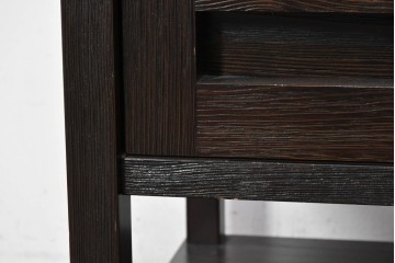 中古　美品　高級品　国産工芸家具　現代和具　NOBUYA MATSUOKA　松岡漆工　浮造り加工の和モダンなチェスト　定価約48万円　(R-087042)