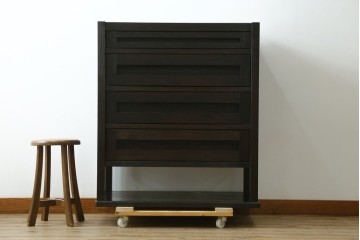 中古　美品　高級品　国産工芸家具　現代和具　NOBUYA MATSUOKA　松岡漆工　浮造り加工の和モダンなチェスト　定価約48万円　(R-087042)