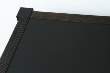 中古　美品　高級品　国産工芸家具　現代和具　NOBUYA MATSUOKA　松岡漆工　浮造り加工の和モダンなチェスト　定価約48万円　(R-087042)