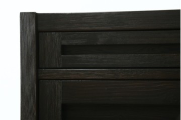 中古　美品　高級品　国産工芸家具　現代和具　NOBUYA MATSUOKA　松岡漆工　浮造り加工の和モダンなチェスト　定価約48万円　(R-087042)