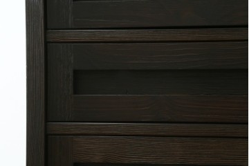 中古　美品　高級品　国産工芸家具　現代和具　NOBUYA MATSUOKA　松岡漆工　浮造り加工の和モダンなチェスト　定価約48万円　(R-087042)
