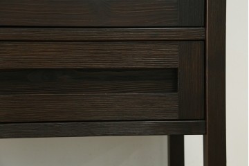 中古　美品　高級品　国産工芸家具　現代和具　NOBUYA MATSUOKA　松岡漆工　浮造り加工の和モダンなチェスト　定価約48万円　(R-087042)