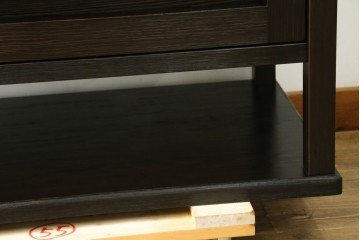 中古　美品　高級品　国産工芸家具　現代和具　NOBUYA MATSUOKA　松岡漆工　浮造り加工の和モダンなチェスト　定価約48万円　(R-087042)