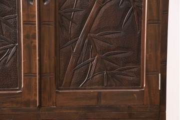 《天板・台輪取り付け加工費込み》中古　伝統工芸　軽井沢彫り　竹彫刻が印象的な着物箪笥　(R-087045)