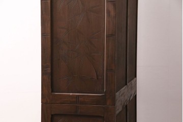 《天板・台輪取り付け加工費込み》中古　伝統工芸　軽井沢彫り　竹彫刻が印象的な着物箪笥　(R-087045)