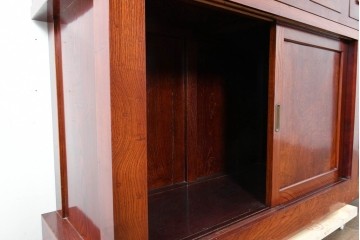 和製ヴィンテージ　最高級!!　国産職人手作り工芸家具　総欅(ケヤキ)材　前板玉杢が美しい総漆塗りの二段重ね水屋箪笥　製作費推定350万円以上　(R-087047)