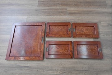 和製ヴィンテージ　最高級!!　国産職人手作り工芸家具　総欅(ケヤキ)材　前板玉杢が美しい総漆塗りの二段重ね水屋箪笥　製作費推定350万円以上　(R-087047)