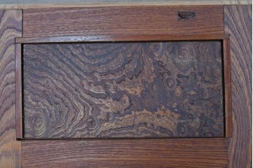 和製ヴィンテージ　最高級!!　国産職人手作り工芸家具　総欅(ケヤキ)材　前板玉杢が美しい総漆塗りの二段重ね水屋箪笥　製作費推定350万円以上　(R-087047)