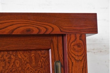 和製ヴィンテージ　最高級!!　国産職人手作り工芸家具　総欅(ケヤキ)材　前板玉杢が美しい総漆塗りの二段重ね水屋箪笥　製作費推定350万円以上　(R-087047)