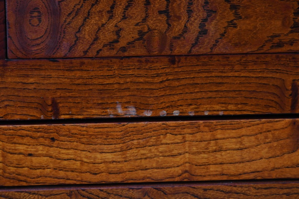 和製ヴィンテージ　最高級!!　国産職人手作り工芸家具　総欅(ケヤキ)材　前板玉杢が美しい総漆塗りの二段重ね水屋箪笥　製作費推定350万円以上　(R-087047)