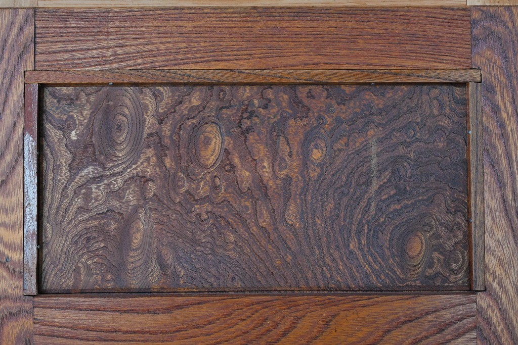 和製ヴィンテージ　最高級!!　国産職人手作り工芸家具　総欅(ケヤキ)材　前板玉杢が美しい総漆塗りの水屋箪笥サイドボード　(R-087048)