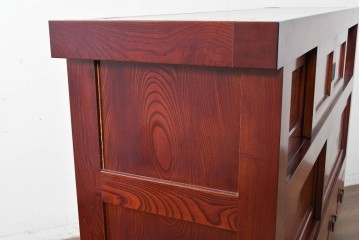 和製ヴィンテージ　最高級!!　国産職人手作り工芸家具　総欅(ケヤキ)材　前板玉杢が美しい総漆塗りの水屋箪笥サイドボード　(R-087048)