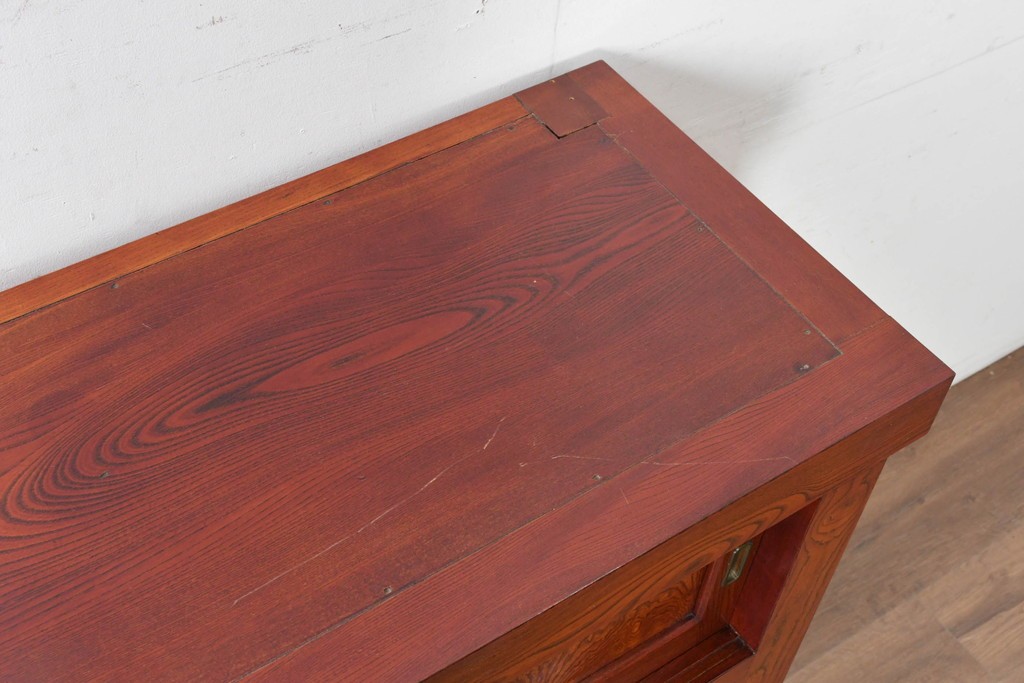 和製ヴィンテージ　最高級!!　国産職人手作り工芸家具　総欅(ケヤキ)材　前板玉杢が美しい総漆塗りの水屋箪笥サイドボード　(R-087048)