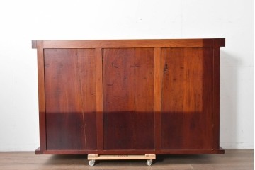 和製ヴィンテージ　最高級!!　国産職人手作り工芸家具　総欅(ケヤキ)材　前板玉杢が美しい総漆塗りの水屋箪笥サイドボード　(R-087048)